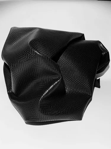 Miniatura 6 de Fabric Empire The Yard - Tela de tapicería de vinilo con textura en relieve, material de cuero falso de serpiente para bolsos, bolsos, zapatos, Negro