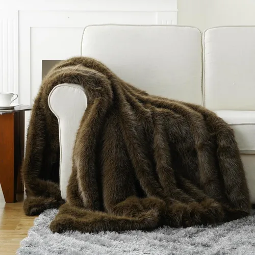 Miniatura 12 de BATTILO HOME Manta de Tiro de Piel Sintética Negra Mullida y Lujosa, Manta Negra para Sofá, Sillón, Silla, Cama, Mantas de Piel Mullida, Suave