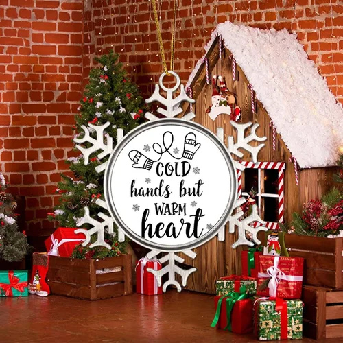 Miniatura 5 de Adorno de Navidad de metal con manos frías pero cálidas, adorno de copo de nieve de metal, citas divertidas de Navidad, adornos colgantes para árbol