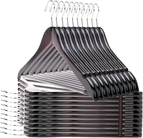 Miniatura 23 de Perchas de madera de calidad – Juego de 20 perchas ligeramente curvadas – Perchas de madera maciza con elegantes ganchos cromados – Ropa resistente
