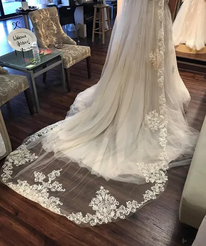 Miniatura 4 de Newdeve Champagne 3M 1T velos de novia con borde de encaje con peine gratis