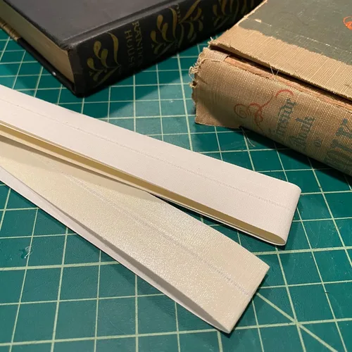 Miniatura 4 de Lineco, Cinta de reparación de libros activada por agua, para cubiertas de bisagras, folletos de reparación, cubiertas y páginas de papel, sin