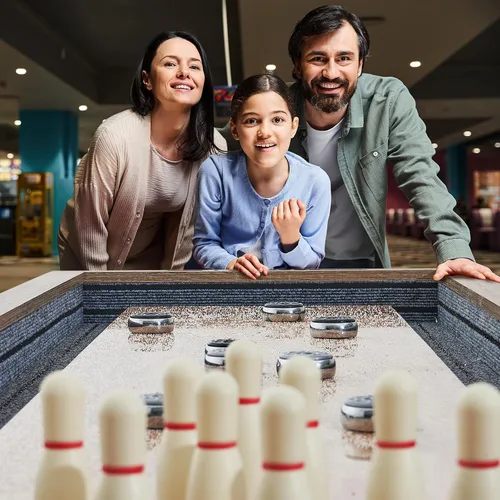 Miniatura 8 de Mesa de tejo VEVOR, mesa de tejo de 9 pies para salas de juegos familiares, juego combinado de tejo y bolos 2 en 1, con superficie de juego
