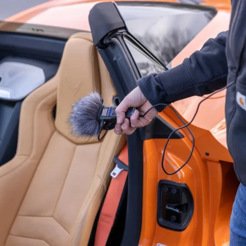 Miniatura 3 de Zoom H1essential - Grabadora de audio portátil de 2 pistas y 32 bits con micrófono Lavalier GO Lav, 5 baterías AAA, cable USB-C a USB-C y tarjeta