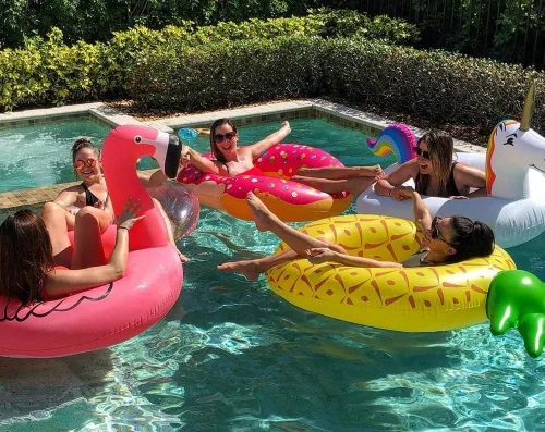 Miniatura 5 de Flotador inflable grande de piña para adultos