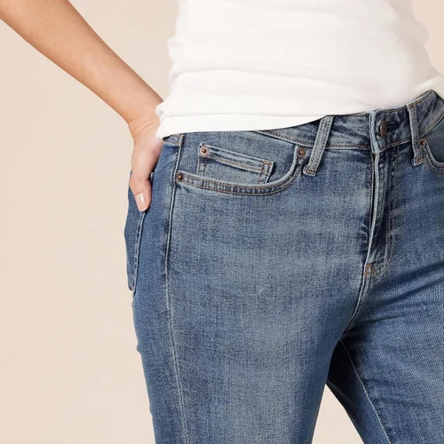 Miniatura 4 de Tienda Essentials Jeans ajustados de talle alto para mujer