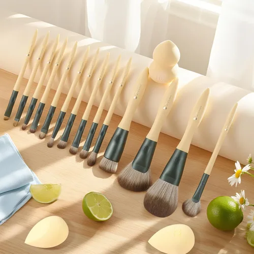 Miniatura 5 de DUcare Juego de regalo de maquillaje, 18 piezas, con 14 brochas de maquillaje, 3 esponjas de maquillaje, 1 bolsa de cosméticos para fundación