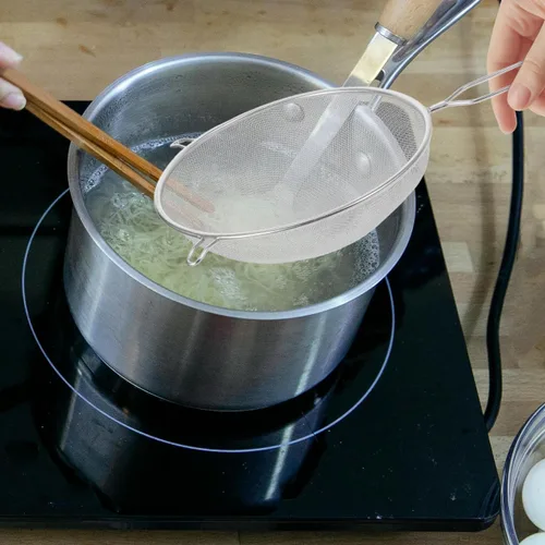 Miniatura 5 de Lurrose Cuchara de malla de acero inoxidable de 17.12 pulgadas con colador ranurado de mango largo para servir alimentos, drenaje de aceite