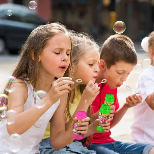 Miniatura 6 de ArtCreativity Botellas de burbujas con varita, paquete de 24 burbujas para niños, recuerdos de fiesta a granel, juguetes de verano al aire libre