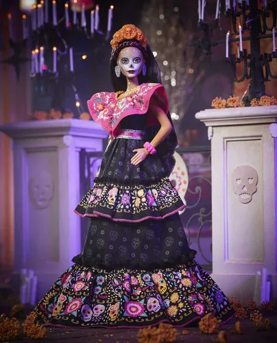 Miniatura 2 de Barbie Muñeca Día De Los Muertos 2021 (11.5 pulgadas) con vestido bordado tradicional, corona de flores y pintura facial de calavera, regalo