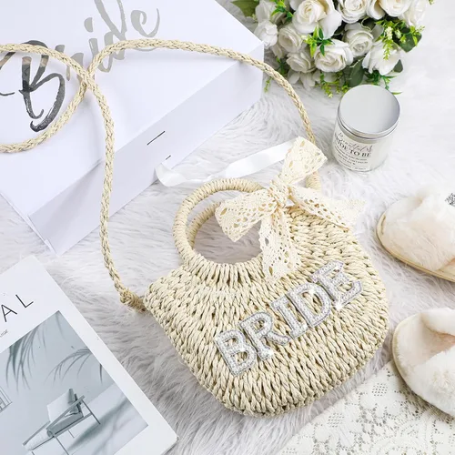 Miniatura 12 de Pinkunn Bolso de paja para novia, bolso tejido a mano, con parches de letras de diamantes de imitación, para despedida de soltera, luna de miel