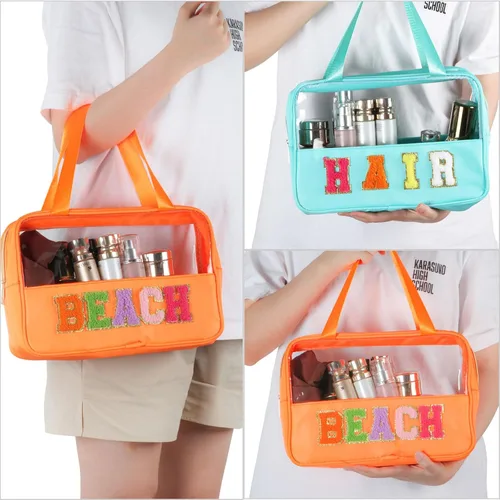 Miniatura 6 de BuyCard Bolsas de Viaje Transparentes con Parche de Letra de Chenilla, Bolsa de Maquillaje Preppy de PVC y Nylon con Asa y Cremallera, Bolsa