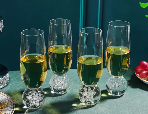 Miniatura 4 de Hanjue Juego de 4 copas de champán de cristal sin plomo, copas de champán transparentes de 7 onzas, ideales para regalos, fiestas, bodas, Navidad