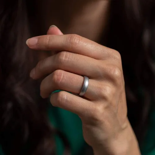 Miniatura 5 de Enso Rings - Anillo de silicona con elementos finos infundido con elementos preciosos, alianza apilable de boda, anillo de compromiso, 1164 pulgadas