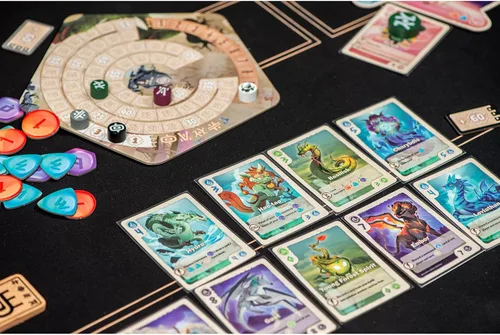 Miniatura 6 de Renegade Game Studios: Vale of Eternity Monster Doming - Juego de cartas de estrategia de dibujo para 2 a 4 jugadores, mayores de 14 años