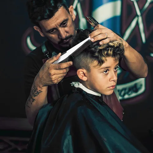 Miniatura 2 de FOMIYES Peine para alisar el cabello y alisador de barba - Peine de peluquería portátil eléctrico, color blanco
