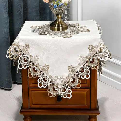 Miniatura 10 de LeLehome Mantel cuadrado bordado de 33 pulgadas, mantel pequeño de encaje floral clásico vintage con diseño de mariposa azul beige