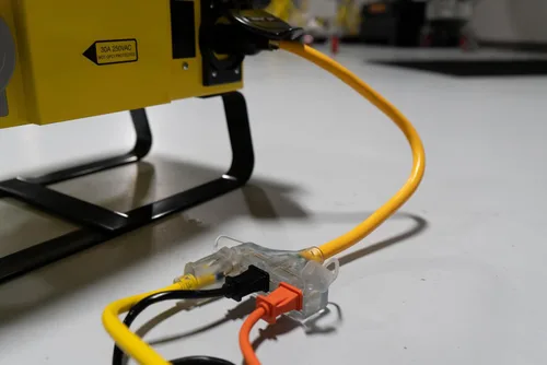 Miniatura 7 de Cable divisor Y de 2 tomas de salida de generador Southwire - Convierte un enchufe único a dobles tomas de salida de 15A - Enchufes moldeados