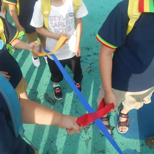 Miniatura 4 de Cuerda de caminar para niños pequeños, asas coloridas para niños en edad preescolar, uso al aire libre, capacidad para 12 niños y 2 profesores (azul)