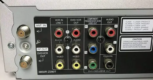 Miniatura 4 de MAGNAVOX MDV560VR/17 Reproductor de DVD y VCR Combo