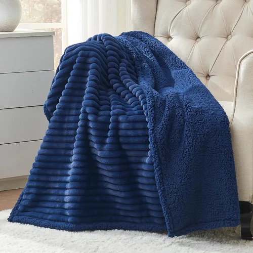 Miniatura 28 de Qeils Manta impermeable calmante para gatos de interior, manta suave y silenciosa de felpa para mascotas, manta gruesa de piel sintética de 500 GSM