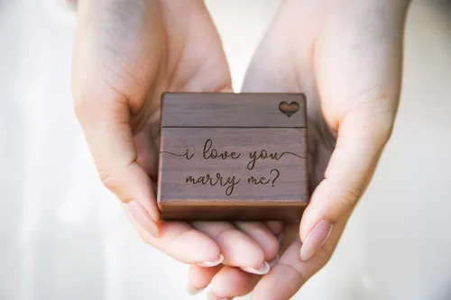 Miniatura 21 de MUUJEE You Are My Universe Engraved Wooden Ring Box, Slim Engagement Proposal Ring Holder, Wedding Ceremony Ring Bearer Box, Fiance Gift Ideas