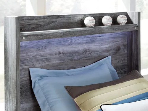 Miniatura 3 de Cabecero de cama con panel de Cambeck tamaño Queen, diseño de la firma Ashley