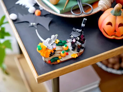 Miniatura 3 de LEGO Kit de Construcción de Halloween Gato y Ratón 40570, Decoración Fantástica de Halloween con Adorables Juguetes de Gato, Ratón y Calabaza