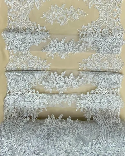 Miniatura 2 de Valentina Textile Inc Tela de encaje con lentejuelas con bordados en malla (1 yarda, Oro) VT-14 Dorado