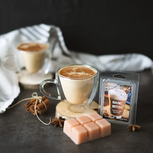 Miniatura 2 de The Candle Daddy Basic Bitch - Chai Tea Latte - Cera perfumada para derretir - 1 paquete - 2 onzas - 6 cubos de canela