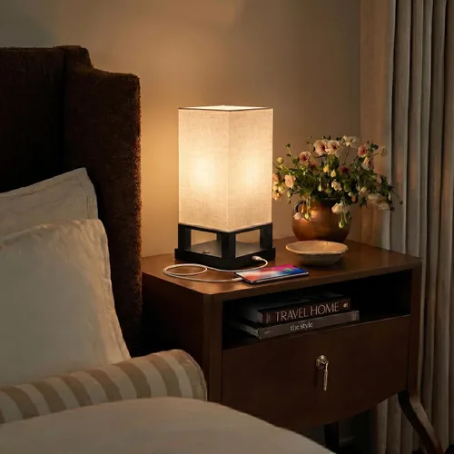 Miniatura 2 de Brightech Maxwell Lámpara de Mesita de Noche con Puerto USB – Lámpara de Mesa Compacta para Dormitorio, Sala de Estar - Moderna Lámpara Asiática