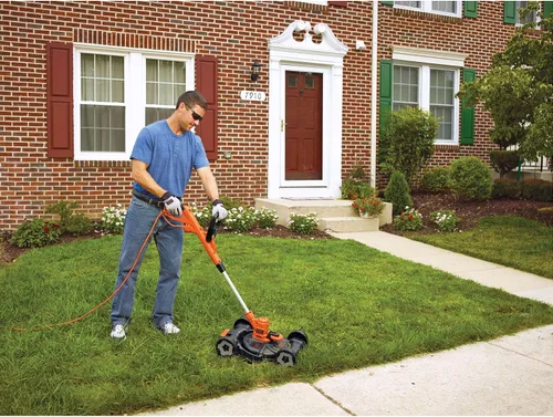 Miniatura 10 de BLACK+DECKER 3 en 1 Podadora de hierba/de esquina y cortacésped, 6,5 A, 12 pulgadas (MTE912)