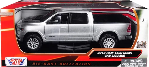 Motormax 79357 - Camión pickup de cabina doble RAM 1500 Laramie modelo plateado 1/24 fundido a presión 2019