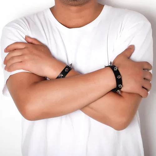 Miniatura 6 de Eigso - Pulseras de cuero punk para hombre y mujer, pulsera con tachuelas ajustables