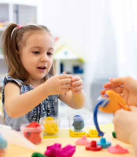 Miniatura 7 de Carson Dellosa Stem Challenge - Kits de ciencia para niños de 5 a 7 años, plantas, animales, insectos y actividades de aprendizaje de primer grado