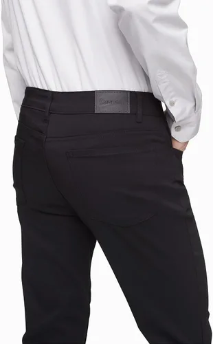 Miniatura 3 de Calvin Klein Move 365 Stretch Slim Fit - Pantalón tejido resistente a las arrugas para hombre