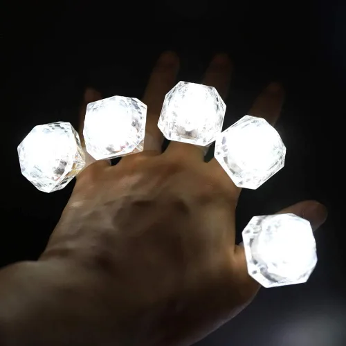 Miniatura 6 de Anillos con luz LED, anillos blancos para cumpleaños, despedida de soltera, despedida de soltera, regalos de fiesta de Gatsby, estuche transparente