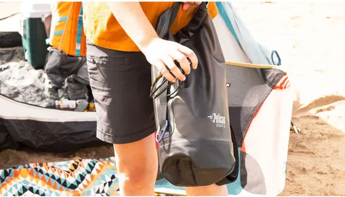 Miniatura 7 de Pelican - ExoDry Bolsa pequeña de 10 litros - Negro - Impermeable - Correa para el hombro - Gruesa y ligera - Compresión seca enrollable - Mantiene