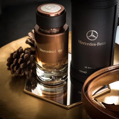Miniatura 4 de Mercedes Benz - Le Parfum - Fragancia irresistible para hombre - Aroma a madera y cuero - Para personalidades dinámicas y líderes - Pimienta rosa