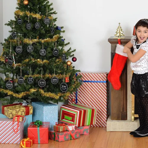 Miniatura 7 de Jetec 48 Piezas Adornos con Nombres de Jesús Cristo Adornos de Navidad Juego de Belén Adorno Redondo de Madera para Navidad Adorno Colgante