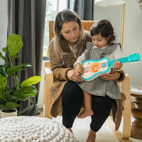 Miniatura 9 de Baby Einstein Sing & Strum Magic Touch - Juguete musical ukelele de madera, a partir de 6 meses, multicolor Ukulele