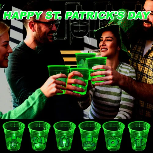 Miniatura 7 de mishunyus 24 tazas brillantes del día de San Patricio, tazas de fiesta de trébol con luces LED, vasos de plástico de 16 onzas para decoración