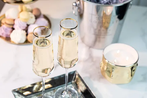Miniatura 9 de Vasos de regalo de champán con borde dorado, juego de 2, copas cuadradas de cristal para brindis para novia y novio, boda, aniversario, cumpleaños