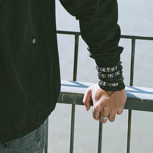 Miniatura 3 de Eigso Pulsera de cuero punk con calavera para mujer + cinturón de cuero de calavera para mujer