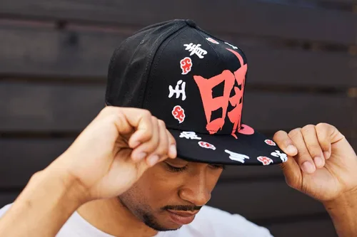 Miniatura 6 de Ripple Junction Naruto Shippuden Adulto Unisex Akatsuki Kanji Ring Flat Bill El Snapback Sombrero NegroRojo