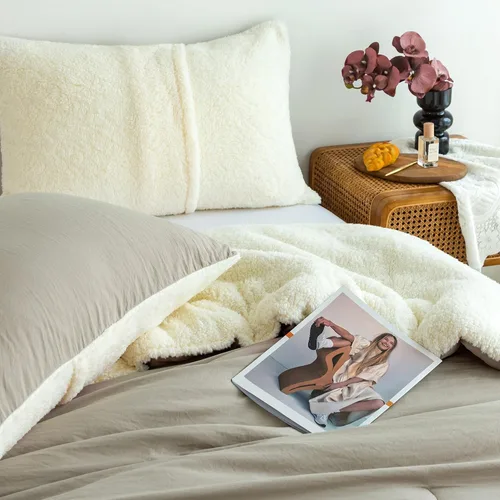 Miniatura 8 de COTTEBED Juego de Edredón Reversible Sherpa Queen - Juego de Edredón Ligero Pero Cálido y Suave para Cama de Tamaño Completo, Juego de Edredón Beige