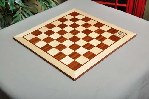 Miniatura 2 de The House of Staunton Tablero de ajedrez de madera de arce y caoba - 2.0" con logotipo