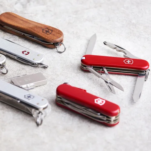 Miniatura 2 de Victorinox Super Tinker - Cuchillo suizo del ejército, cuchillo de bolsillo de 14 funciones fabricado en Suiza con hoja grande, 2 destornilladores