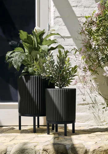 Miniatura 5 de Veradek Demi Series - Maceta redonda con soporte para porche o patio, compuesto de piedra de plástico duradero y soporte de madera, decoración