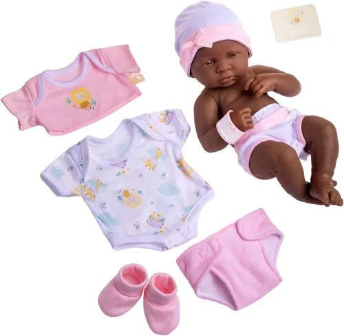 JC Toys - Juego de regalo de 8 piezas de muñeca bebé Layette | La Newborn Nursery | Muñeca recién nacida afroamericana realista de 14 pulgadas con
